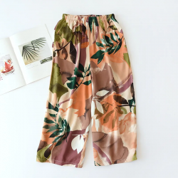 2025 new ladies summer shorts cropped pants thin section soft artificial cotton loose casual home pants can be worn outside